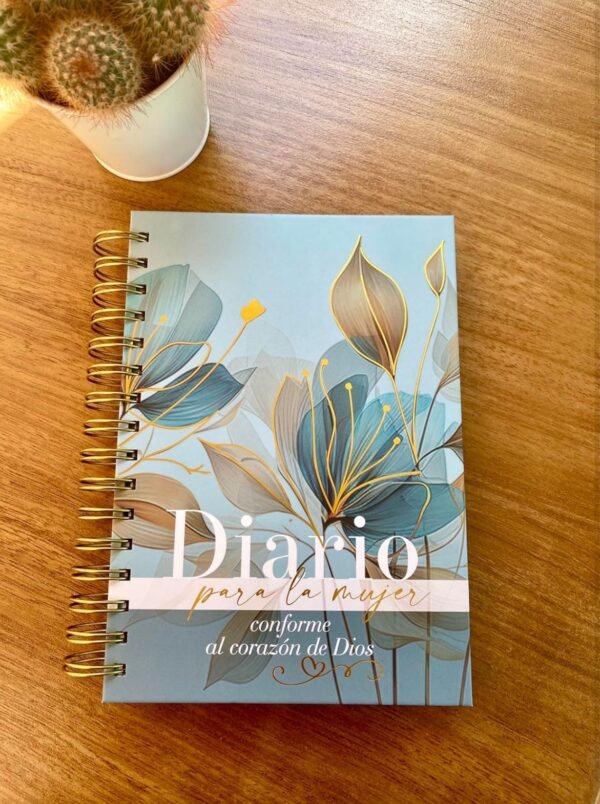 Diario para la mujer conforme al corazón de Dios (Edición pétalos)