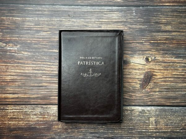 Biblia de Estudio Patrística Marrón