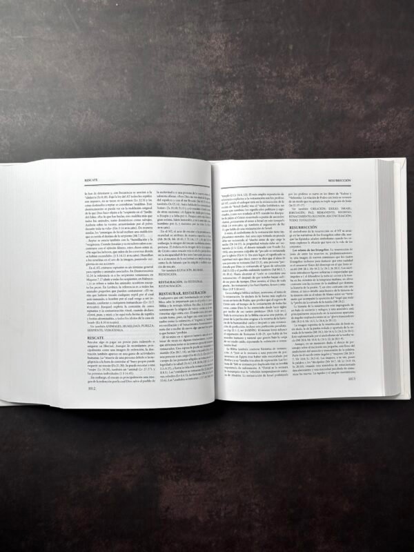 Gran Diccionario Enciclopédico de Imágenes & Símbolos de la Biblia