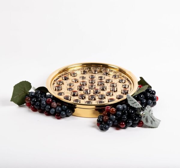 Communion Tray & Disk, Brass, Holds 40 Cups/ Bandeja para Santa Cena Dorada