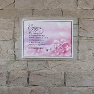 Cuadro enmarcado: Enjuagara Dios toda lagrima. (Apocalipsis 21:4)