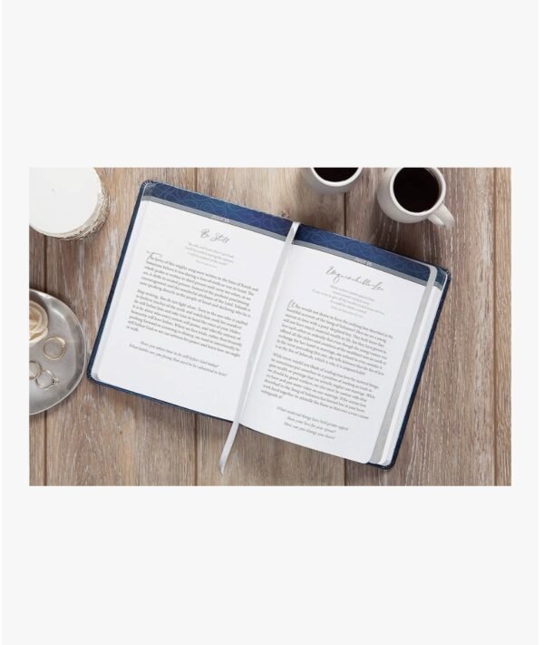 Daily Strength for Couples: A 365-Day Devotional